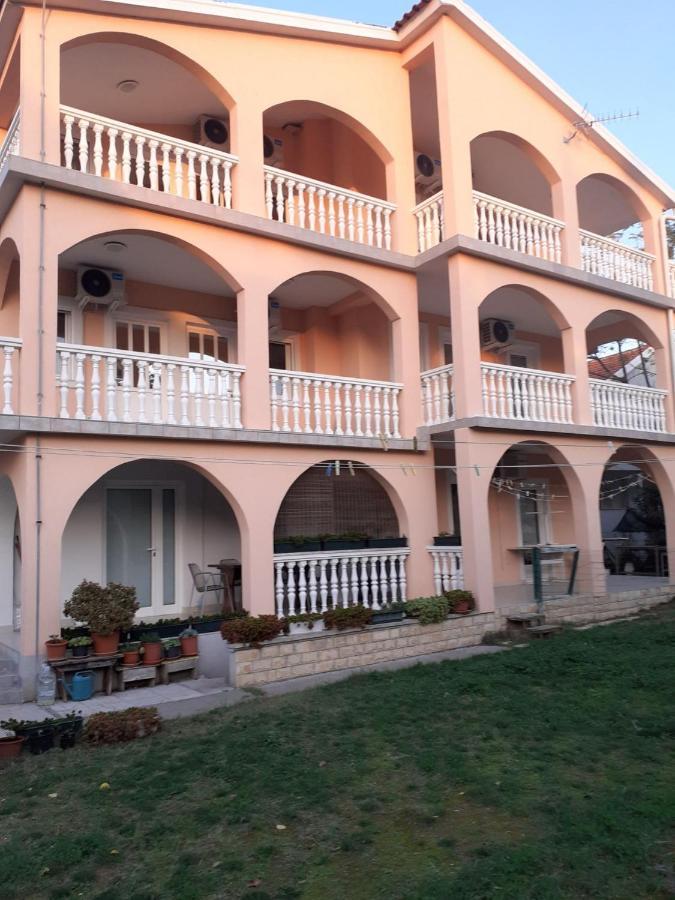 פריבלאקה Apartments Dujlovic מראה חיצוני תמונה